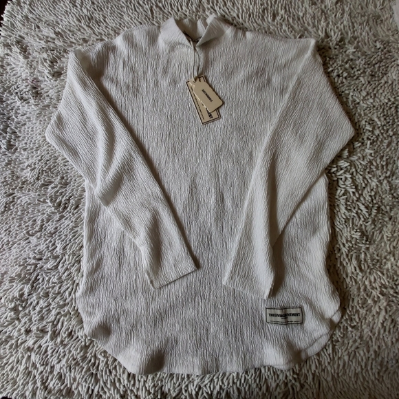 THEGIVINGMOVEMENT white coord set (2 pieces)- size small (top) & XS (pants) - Picture 10 of 14